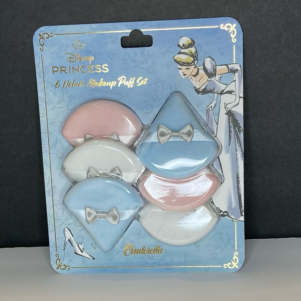 Disney Cinderella Velvet Makeup Puff Set